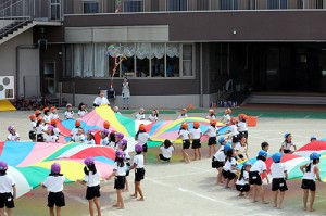 バルーン　大きくふくらんだね‼　年長