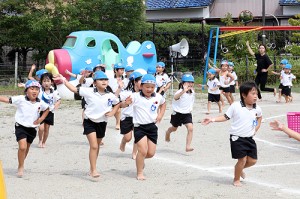 バルーン　大きくふくらんだね‼　年長