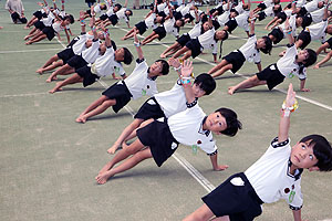 運動会予行3　　　年長組　組体操