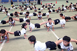 運動会予行3　　　年長組　組体操