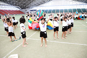 運動会予行4　　　年長組　バルーン