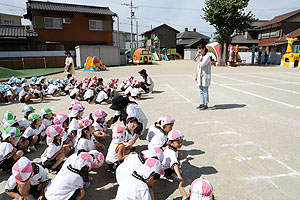 運動会予行が行われました　かけっこ　年少組