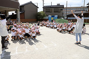 運動会予行が行われました　かけっこ　年少組