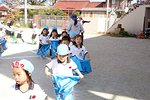 運動会予行が行われました　リズム　年中組