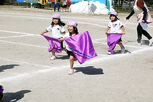 運動会予行が行われました　リズム　年中組