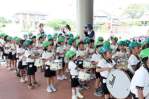 運動会予行が行われました　鼓笛　A・B