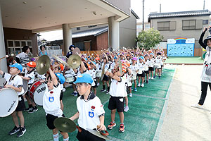 運動会予行が行われました　鼓笛　C・D・E