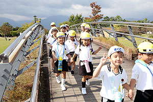 東員町中部公園遠足  年中　 NO.1