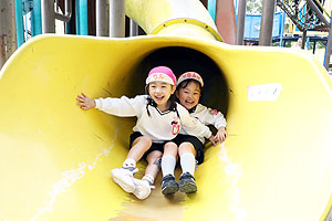 東員町中部公園遠足  年中　 NO.1