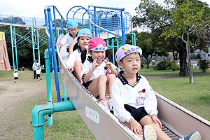 東員町中部公園遠足  年中　 NO.1