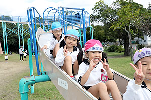 東員町中部公園遠足  年中　 NO.1