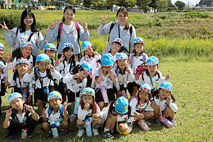 東員町中部公園遠足  年中　 NO.1