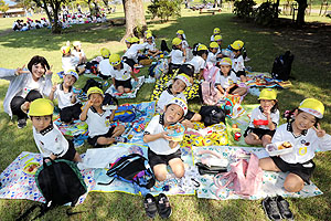 東員町中部公園遠足  年中　 NO.2