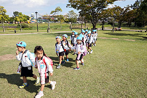 東員町中部公園遠足  年中　 NO.2