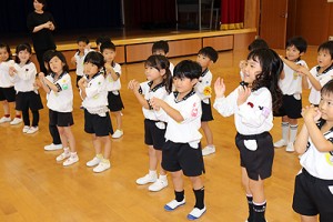 体操教室　鉄棒頑張りました‼　ひまわり