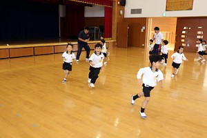 体操教室　鉄棒頑張りました‼　ひまわり