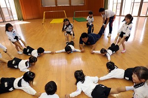 体操教室　鉄棒がんばったね‼　さくら