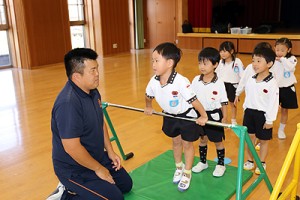 体操教室　鉄棒がんばったね‼　さくら