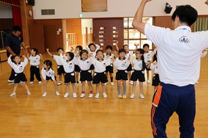 体操教室　鉄棒がんばったね‼　さくら