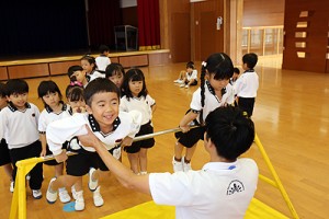 体操教室　鉄棒がんばったね‼　たんぽぽ