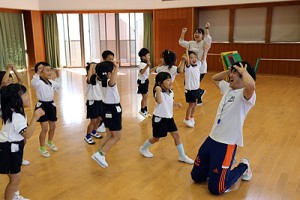 体操教室　鉄棒がんばったね‼　たんぽぽ