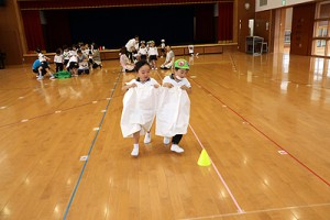 エンゼルホールで楽しい運動あそび‼　年長B・年中たんぽぽ