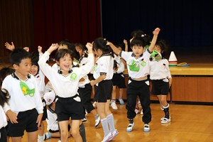 エンゼルホールで楽しい運動あそび‼　年長B・年中たんぽぽ