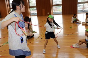 エンゼルホールで楽しい運動あそび‼　年長B・年中たんぽぽ