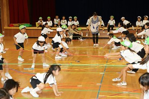 エンゼルホールで楽しい運動あそび‼　年長B・年中たんぽぽ
