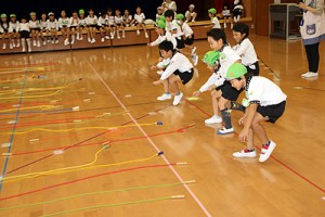 エンゼルホールで楽しい運動あそび‼　年長B・年中たんぽぽ