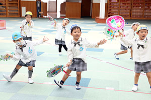 リズムフェスティバルの活動　年中Bチーム