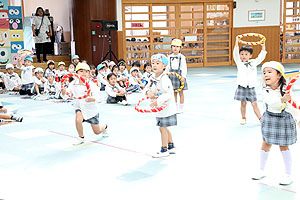 リズムフェスティバルの活動　年中Bチーム