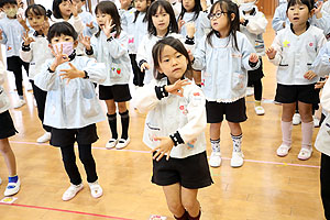 歌・カスタの予行が行われました　年長Aチーム