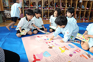 エンゼル幼稚園のお誕生日おめでとう　りす・ひよこ