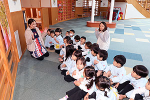 エンゼル幼稚園のお誕生日の制作　D・E・さくら・すみれ・ばら・うさぎ・きりん・こあら・ひまわり