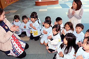 エンゼル幼稚園のお誕生日の制作　D・E・さくら・すみれ・ばら・うさぎ・きりん・こあら・ひまわり