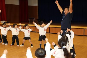 体操教室　楽しかったね　　　-跳び箱-   　    きりん