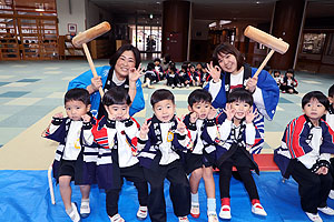 もちつき大会　こあら・ぱんだ・きりん