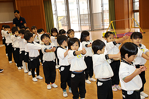 体操教室がんばったね　ひまわり