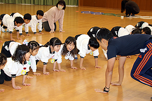 体操教室がんばったね　ひまわり