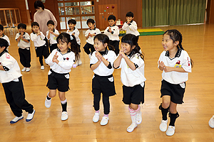 体操教室がんばったね　ひまわり