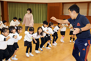 体操教室がんばったね　ひまわり