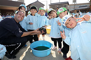 ふれあい動物園　たのしかったね　年少組