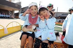 ふれあい動物園　たのしかったね　年少組