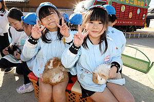 ふれあい動物園　たのしかったね　年長組