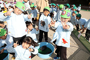 ふれあい動物園　たのしかったね　年長組