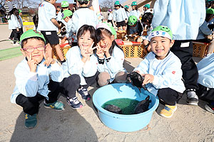 ふれあい動物園　たのしかったね　年長組