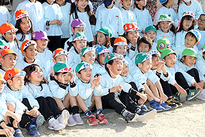 ふれあい動物園　たのしかったね　年長組