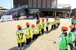 サッカー教室が開かれました　年長E