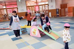 サーキット遊び　たのしいね‼　　ひよこ